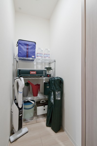 Directions to the site (a word from the person in charge)