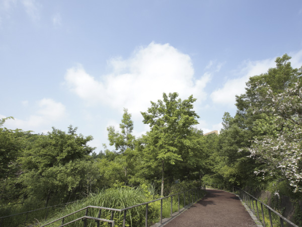 Surrounding environment. Akabane nature park (about 2880m)