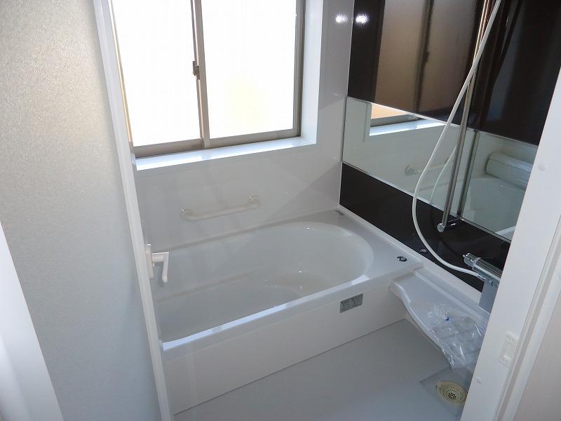 Bathroom.  [Our construction cases] Space for relaxation heal the mind and body! Easier to use, It has become a comfortable design. 