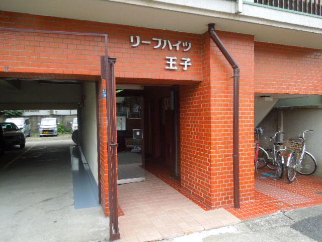 Entrance. Common areas