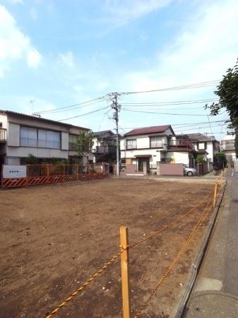 Local photos, including front road. Local (September 2013) Shooting