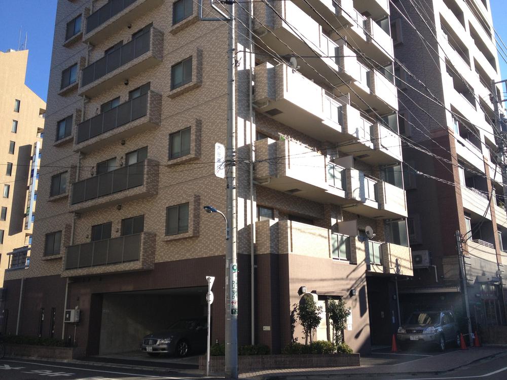 Local appearance photo. Local (12 May 2013) Shooting