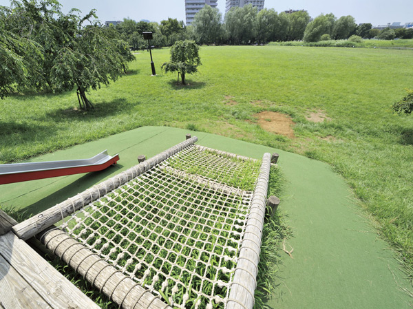 Surrounding environment. Metropolitan Ogu of the original park (about 1650m / 9 minutes bicycle)
