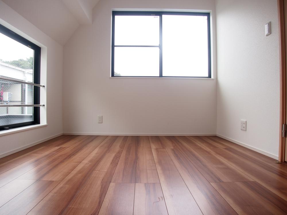 Same specifications photos (Other introspection). ( A Building) same specification