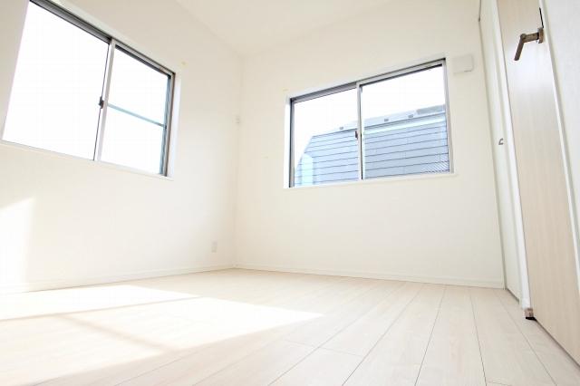 Other introspection. Western style room