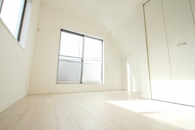 Other introspection. Western style room