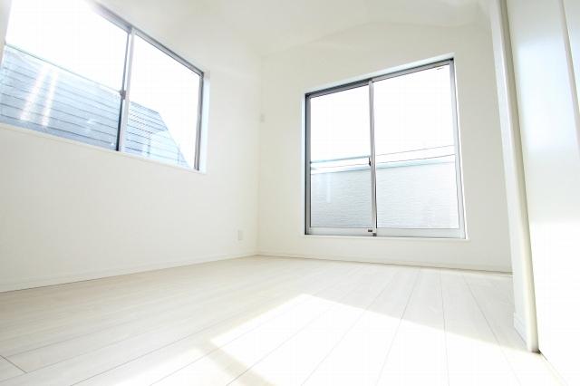 Other introspection. Western style room