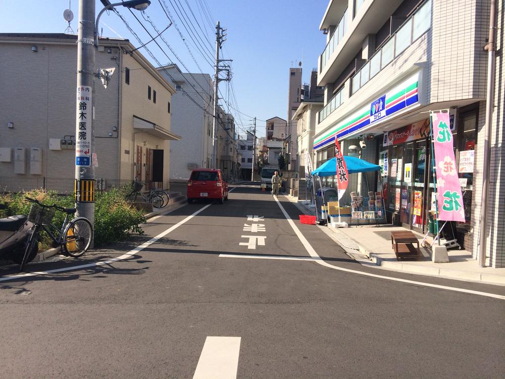 Convenience store. It will be saved and there is a convenience store, etc. when you run out 20m soy sauce until the Three F. 
