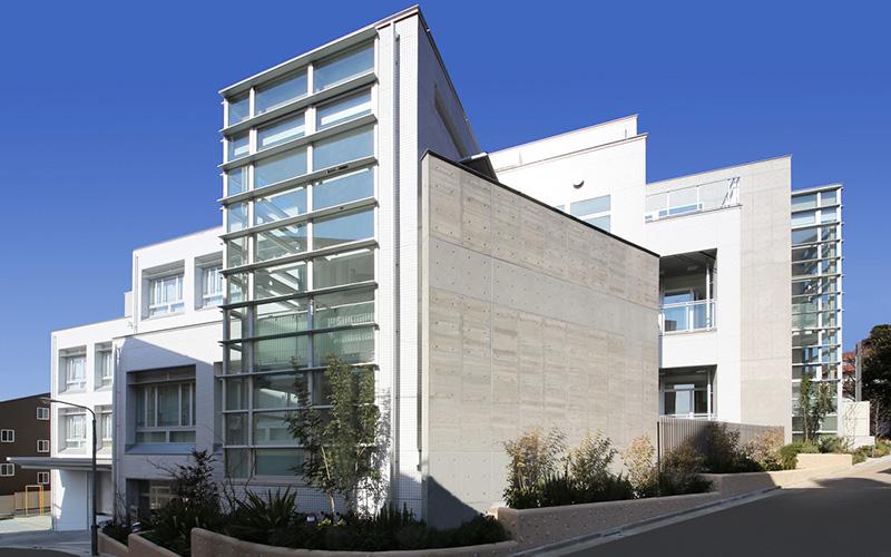 kindergarten ・ Nursery. Dokan to mountain kindergarten was 370m new construction. 