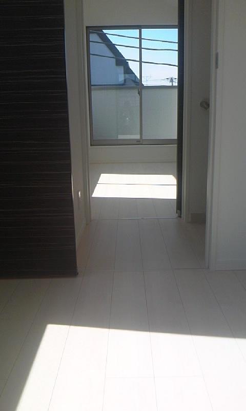 Non-living room. Indoor (10 May 2013) Shooting