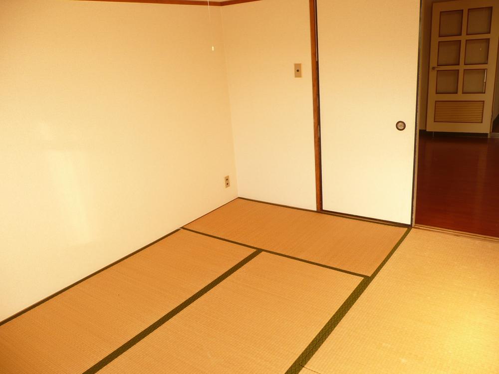 Non-living room. Japanese style room