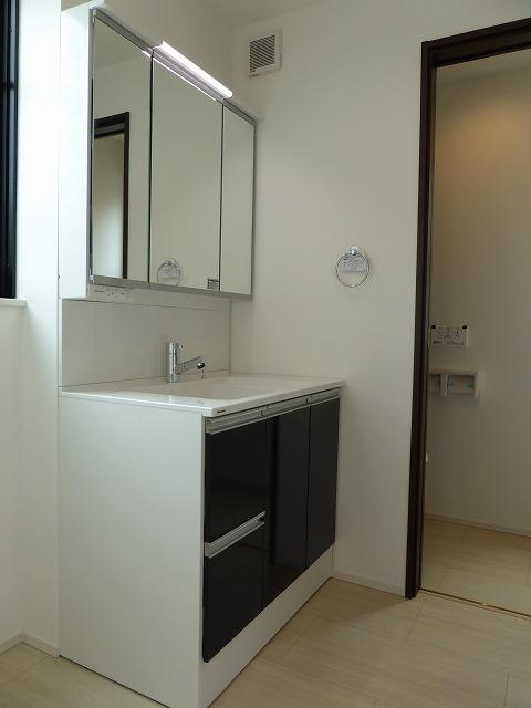 Same specifications photo (bathroom). (A ・ B Building) same specification