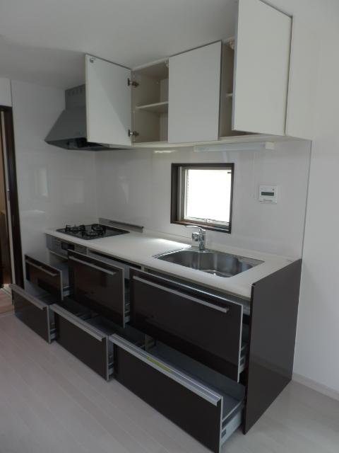 Kitchen.  ■ 3-neck gas system Kitchen ・ Storage is abundant ■