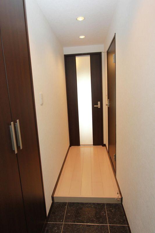 Entrance. Interior visible from the front door