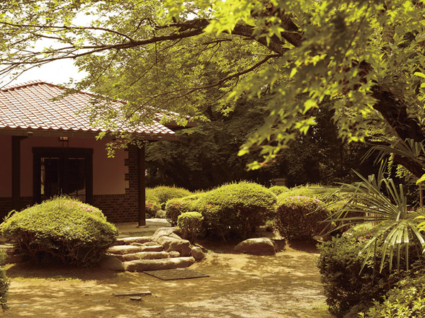 Surrounding environment. Bankoiori (about 400m / A 5-minute walk)