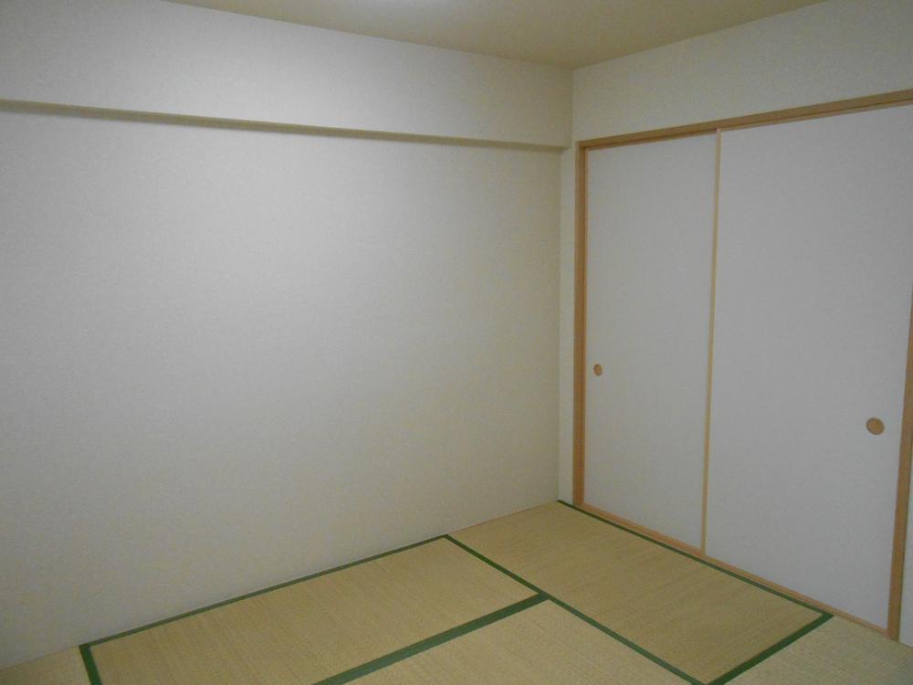 Non-living room. Indoor (11 May 2013) Shooting