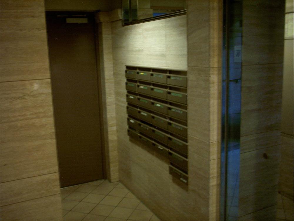 Other common areas. Set post (November 2013) Shooting