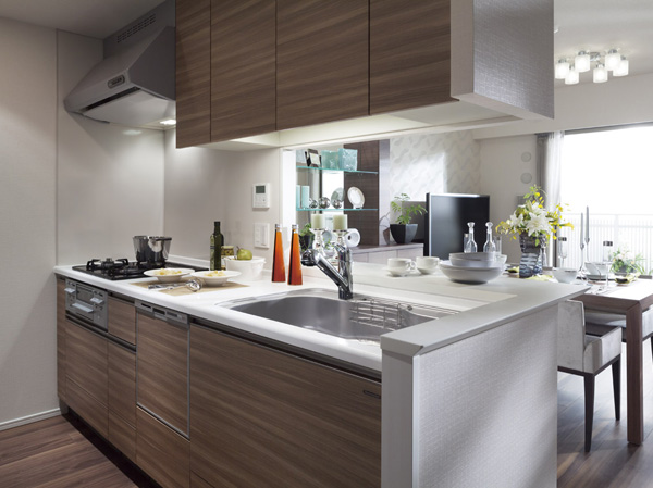 Kitchen.  [kitchen] It has adopted the advanced equipment considering the ease of use of water around. (All published photograph of the model room C type ・ Some including paid option)