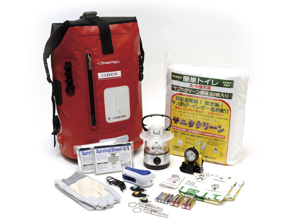 earthquake ・ Disaster-prevention measures.  [Oberstdorf original emergency goods] In the "Kamiya prince Oberstdorf", In addition to the whole apartment provide a disaster prevention stockpile, One in the family will distribute the "Oberstdorf original emergency goods". In the backpack of waterproof which can also be used in water supply, Prepare the goods were supposed to spend the three days after the earthquake. Anytime soon Mochidaseru as, It is recommended that you keep to the easy access place. (Same specifications)