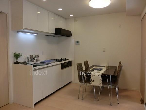 Living. Guests can relax spacious indoor quiet ☆