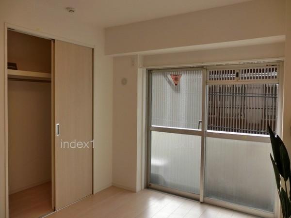 Non-living room. Bright sunshine will plug from window!