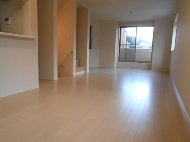 Living. Indoor (12 May 2013) Shooting