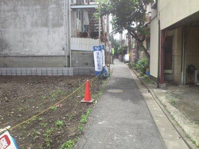 Local photos, including front road. Local (June 2013) Shooting