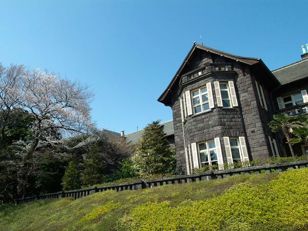 Surrounding environment. Kyu-Furukawa Gardens (about 1920m / 24 minutes walk)