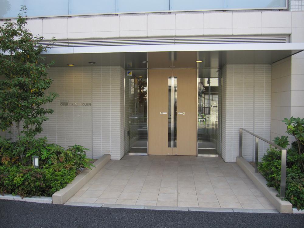 Entrance. Common areas