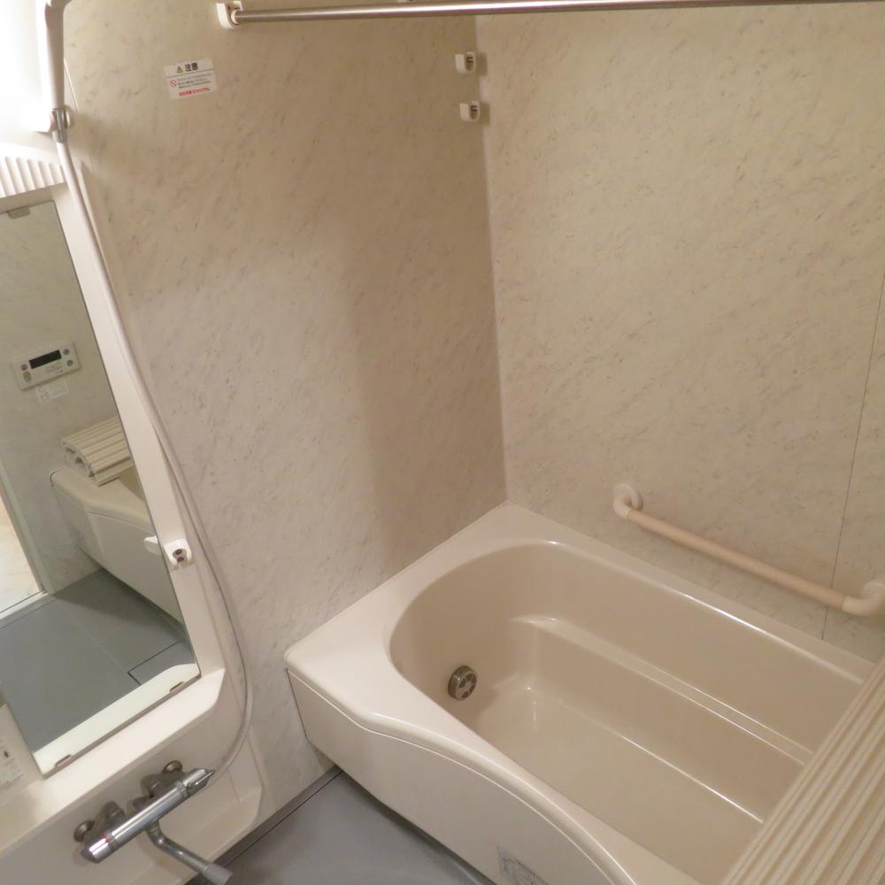 Bathroom. Interior Bathroom (11 May 2013) Shooting