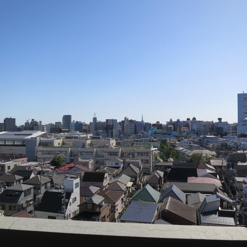 View photos from the dwelling unit. Indoor (11 May 2013) Shooting