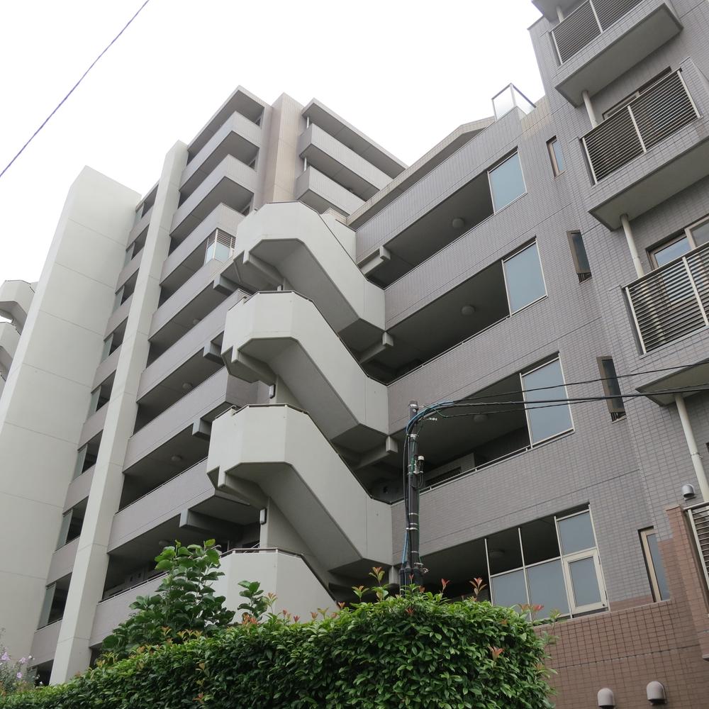 Local appearance photo. Exterior photos (10 May 2013) Shooting