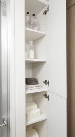 Bathing-wash room. Linen cabinet