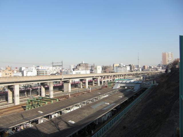 Hill photo. I think that it is can feel, which is located on a hill and actually to visit the local.