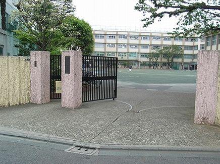 Other local. Municipal Tabata until junior high school 570M