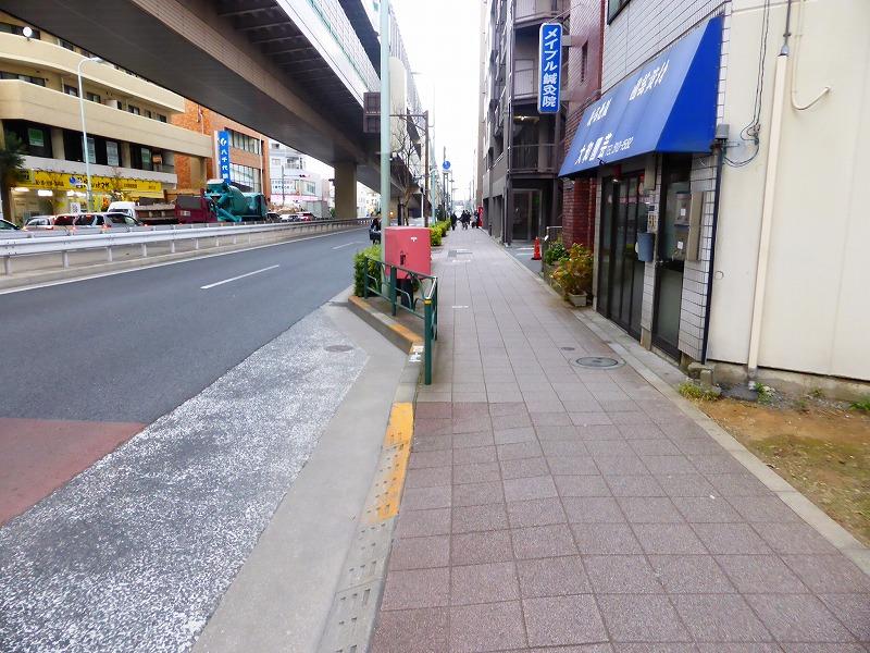 Local photos, including front road. Local (12 May 2013) Shooting