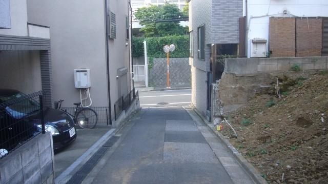 Local photos, including front road. Local (September 2013) Shooting