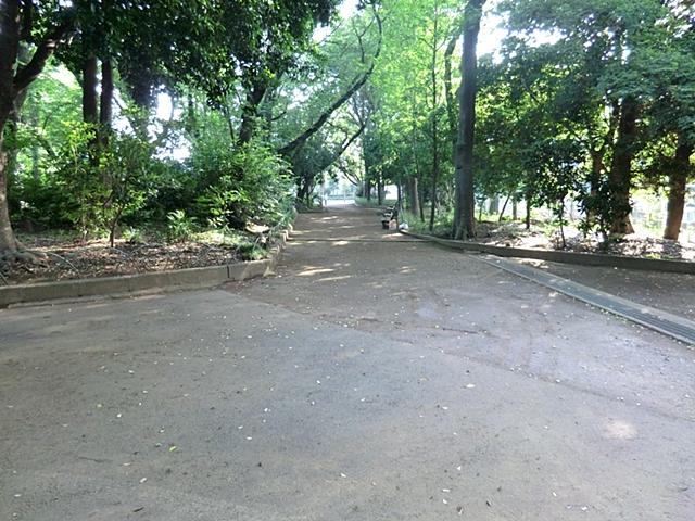 park. 450m until the rice with park