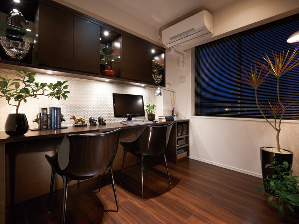 Interior.  [DEN] (model room / 80A type ・ Menu Plan 2)