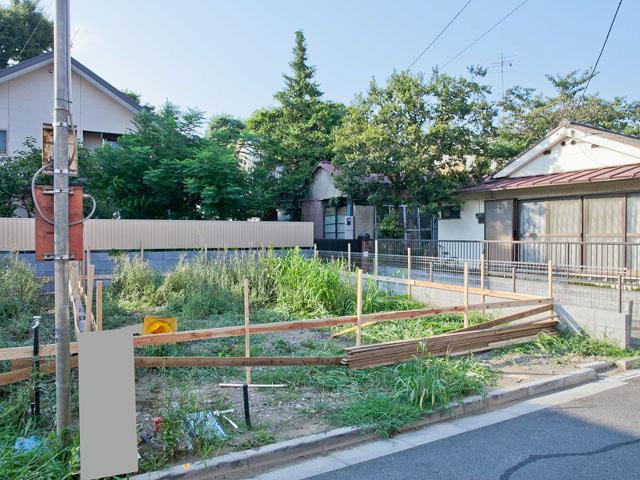 Other local. Building before local (August 2013) Shooting