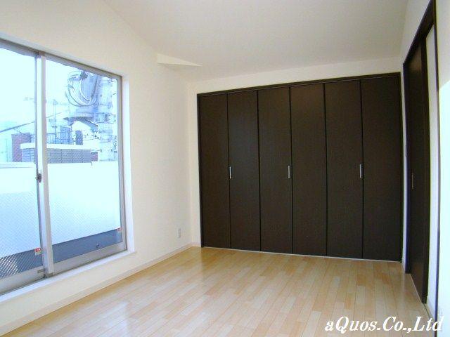 Same specifications photos (Other introspection). Same specifications