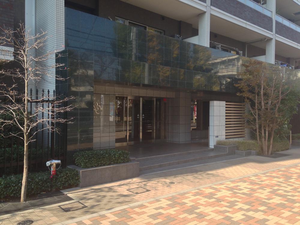 Entrance. Common areas