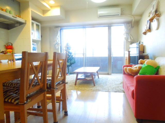 Living. Indoor (12 May 2013) Shooting