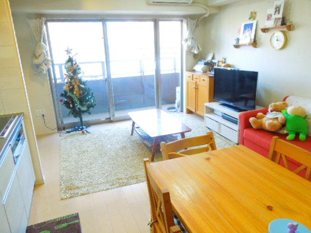 Living. Indoor (12 May 2013) Shooting