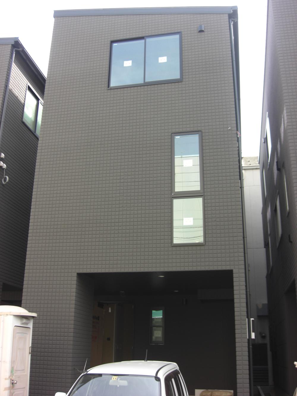 Local appearance photo. Local (March 2013) Shooting