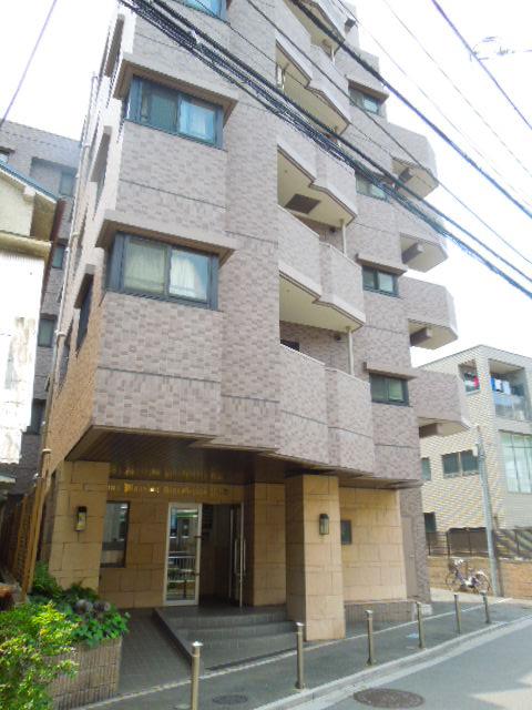 Local appearance photo. Local (11 May 2013) Shooting