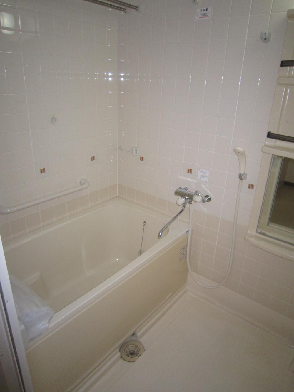 Bathroom. Bathroom (2013 December shooting)