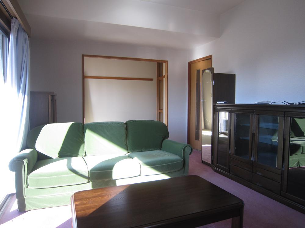 Living. Living (2013 December shooting)