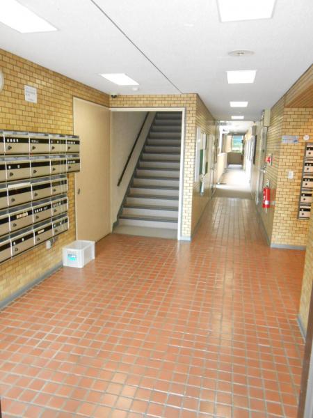 Entrance. ◎ Entrance