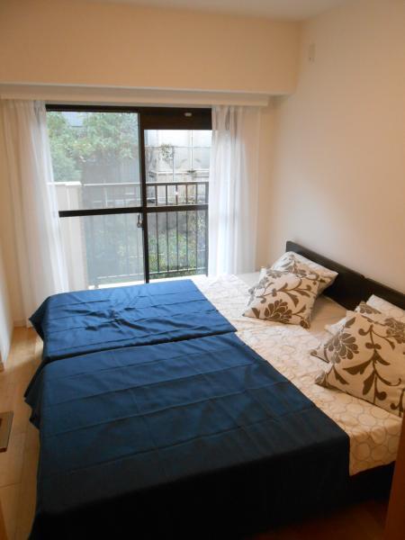 Non-living room. ◎ double bed with! !